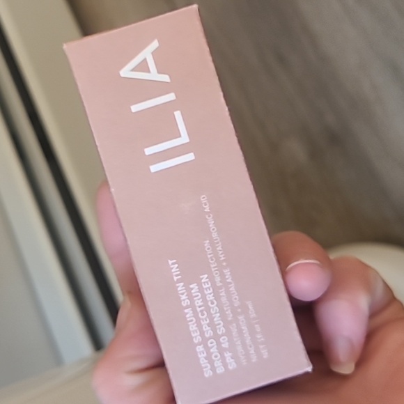 Ilia True Skin Serum St2 Tulum - Picture 1 of 3